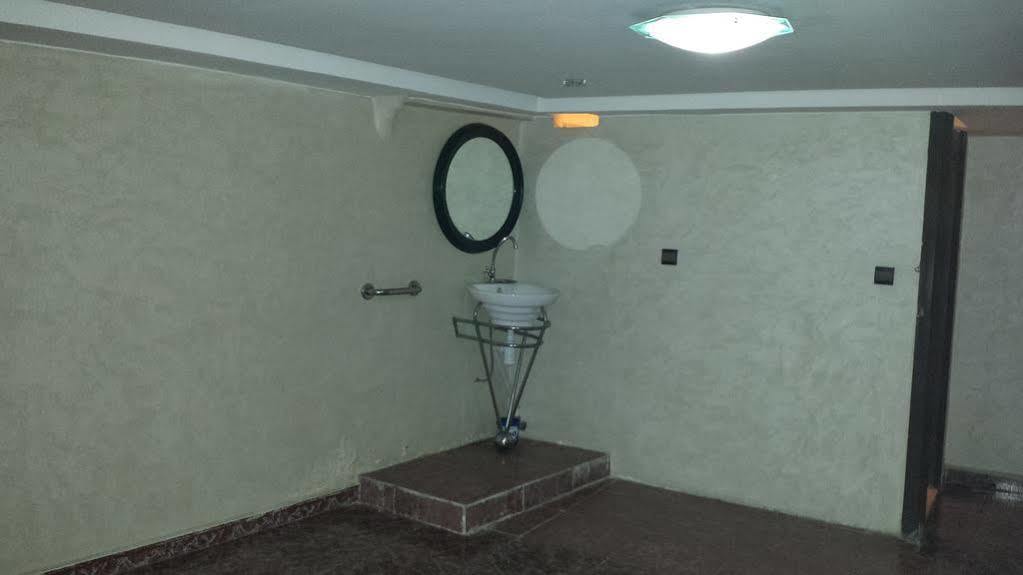 Hotel Aswan Oujda Exterior photo